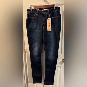 Levi's Women’s Dark Indigo Skinny Jeans. 711 Skinny Jeans